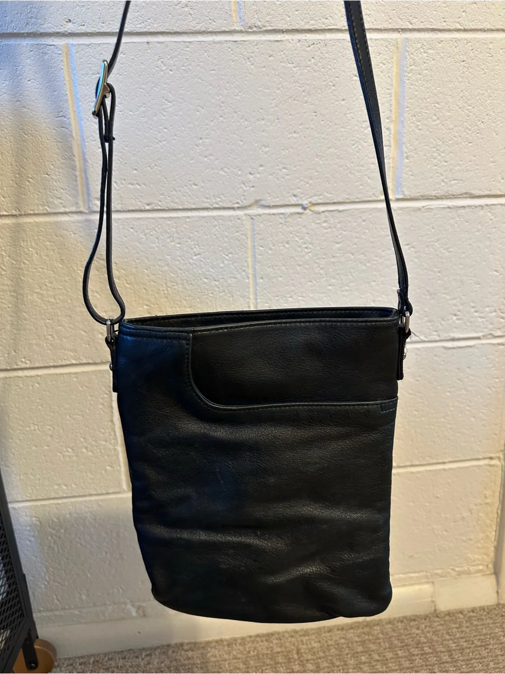 MARGOT Black Leather Crossbody Bag - Womens